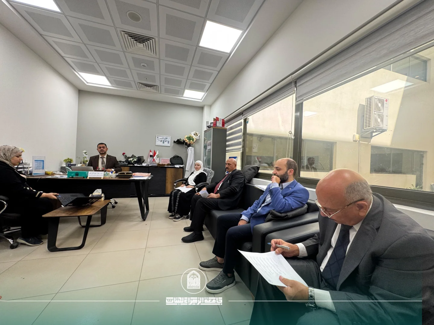 فرع العقاقير والنباتات الطبية يناقش الاستعدادات للعام الدراسي الجديد 2026–2027