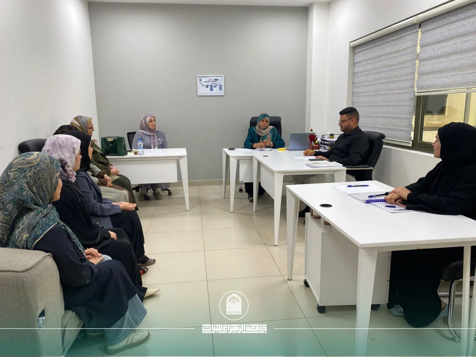 فرع العلوم المختبرية والسريرية يناقش استعداداته للعام الدراسي الجديد 2026–2027