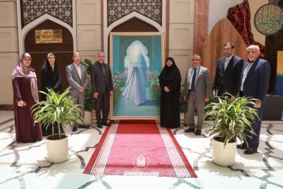 الألوان والفرشاة يأخذان طريقهما نحو تجسيد القداسة بهدوء روحي