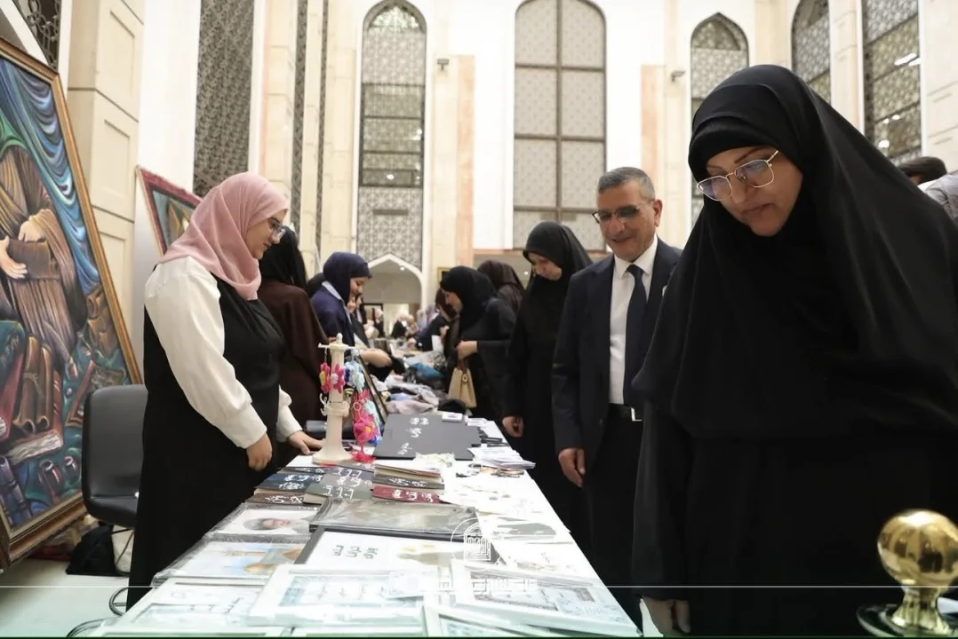حضور رئيسة الجامعة.. كلية الصيدلة تنظم بازاراً خيرياً لدعم مرضى السرطان