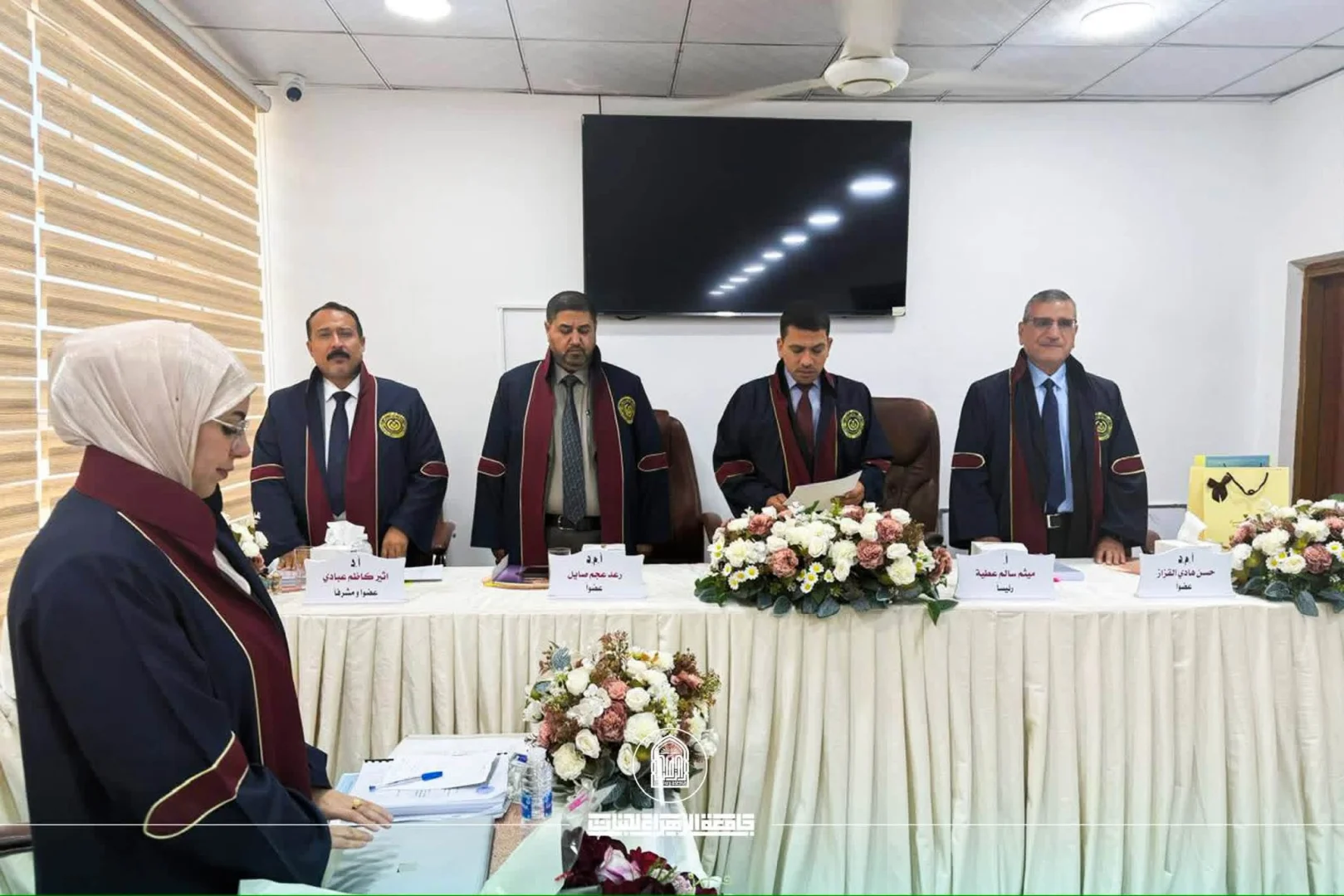 مساعد رئيسة الجامعة للشؤون الإدارية والمالية عضواً في لجنة مناقشة رسالة ماجستير بجامعة الفرات الأوسط التقنية