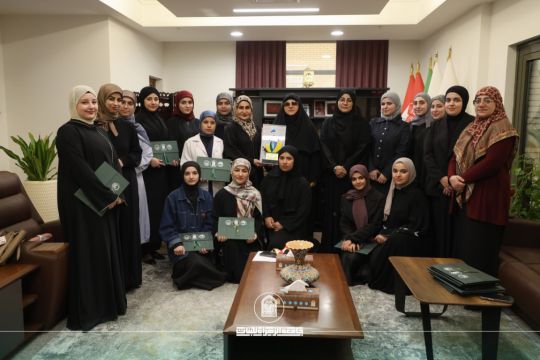 جامعة الزهراء للبنات تحتفي بإنجاز طالبات كلية الهندسة والتكنولوجيا المعلومات في المؤتمر الوطني للعمل التطوعي