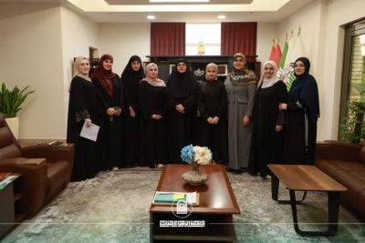 قسم شؤون الأقسام الداخلية يكرم عددًا من الطالبات