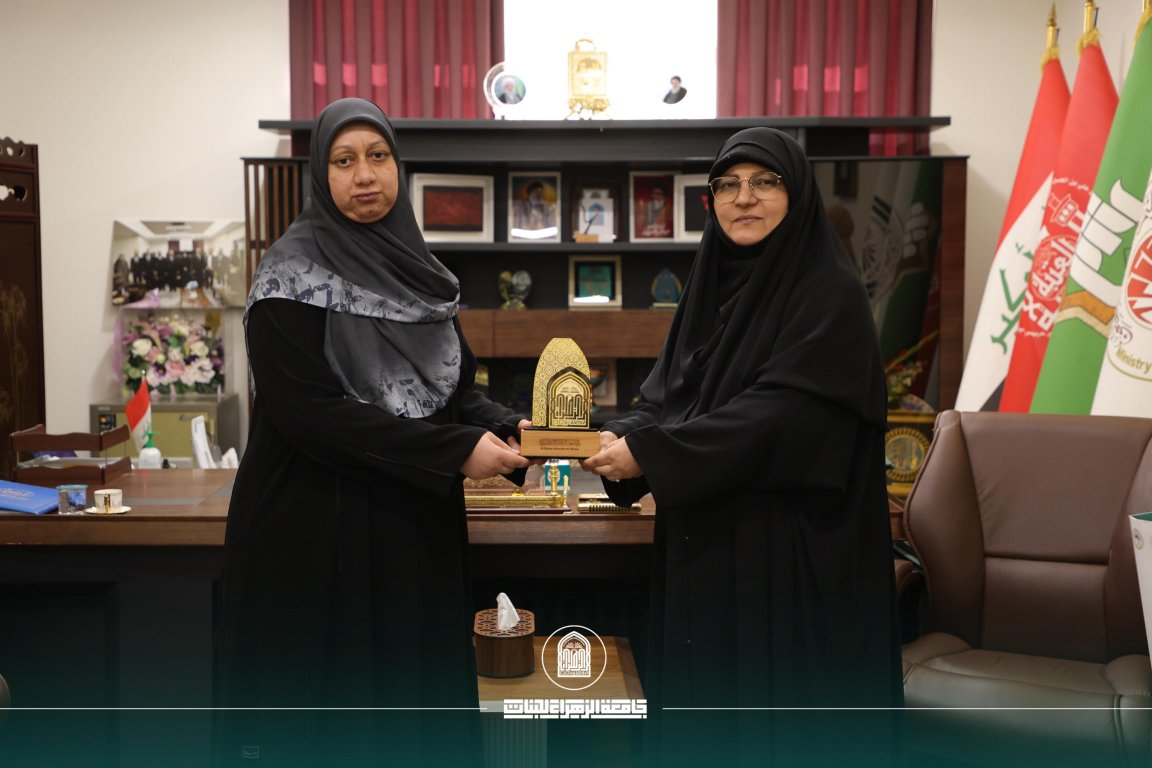 تكريم كلية الصيدلة تقديراً لمشاركتها الإنسانية في فعاليات “أسبوع عطاء الألف” لدعم مرضى السرطان