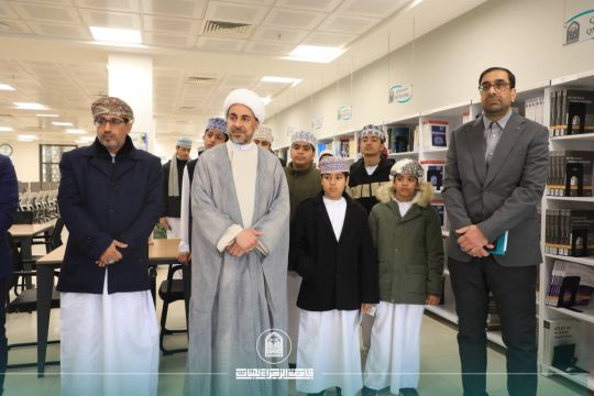 جامعة الزهراء (ع) تستقبل وفداً من دار القرآن في سلطنة عمان