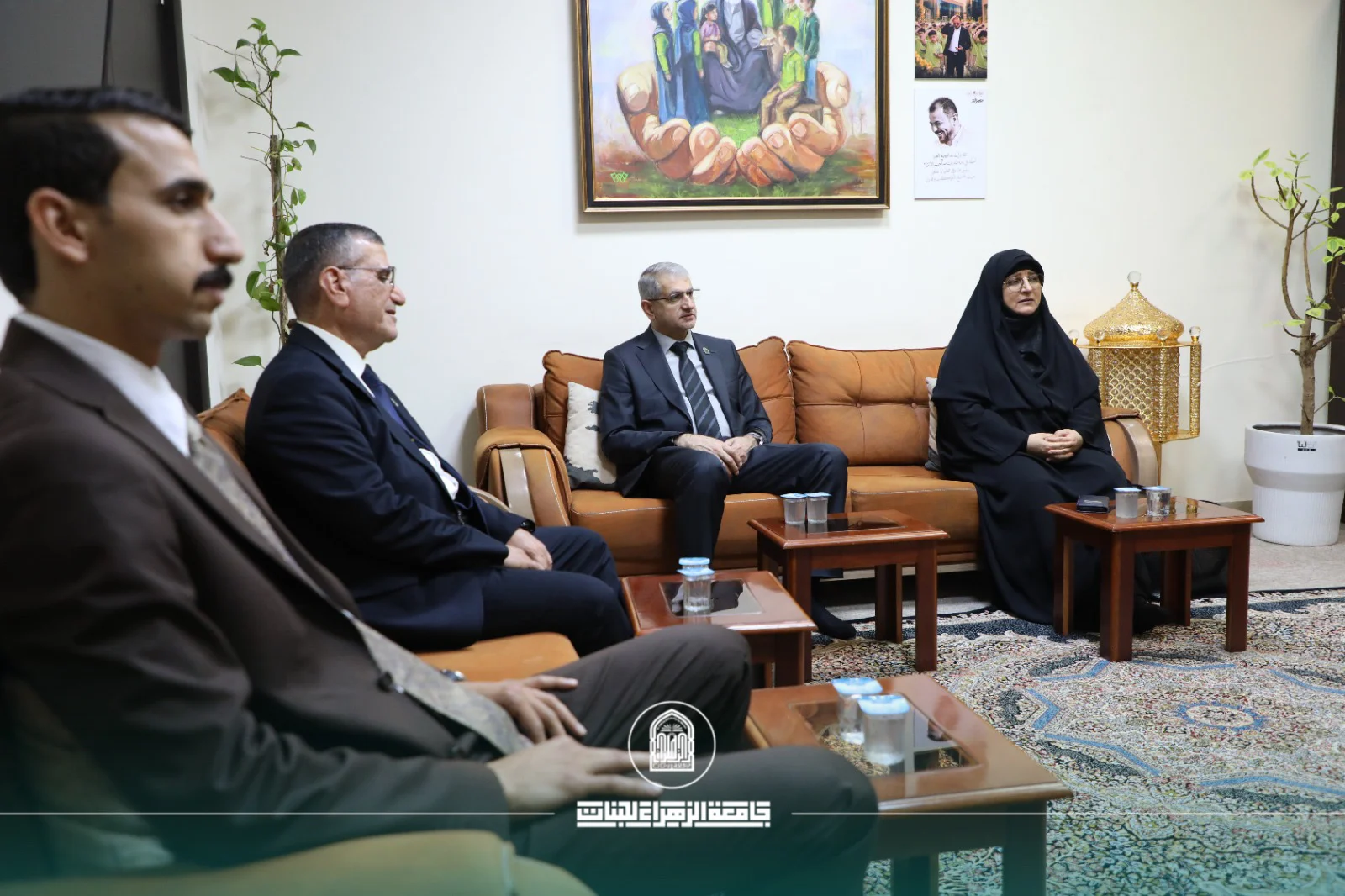 رئيسة جامعة الزهراء تقدم التعازي بوفاة معاون رئيس قسم التربية والتعليم في العتبة الحسينية المقدسة
