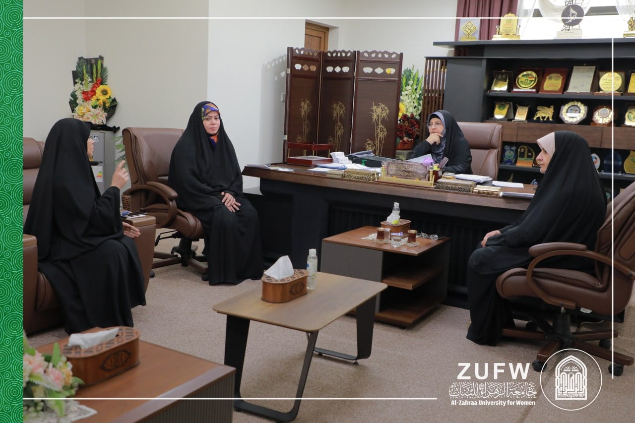 رئاسة جامعة الزهراء (ع) للبنات، تعقد اجتماعا مع بعض الأقسام لمناقشة متطلبات المنهاج الحكومي الخاص بالعام الدراسي الماضي .