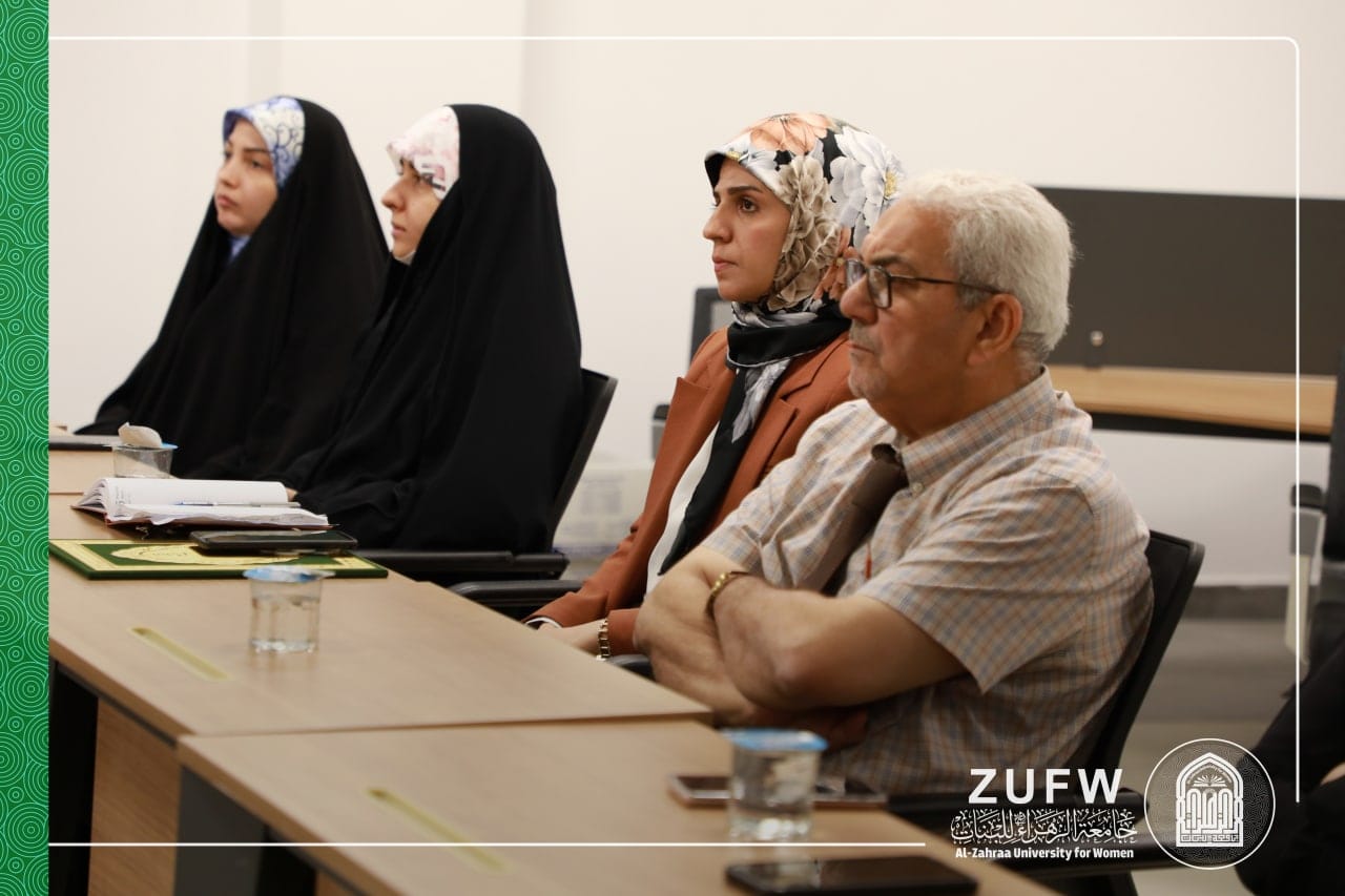 ورش وندوات تطويرية لقسم اللغة الإنكليزية ضمن برنامج التطوير الأكاديمي للعام الجديد .