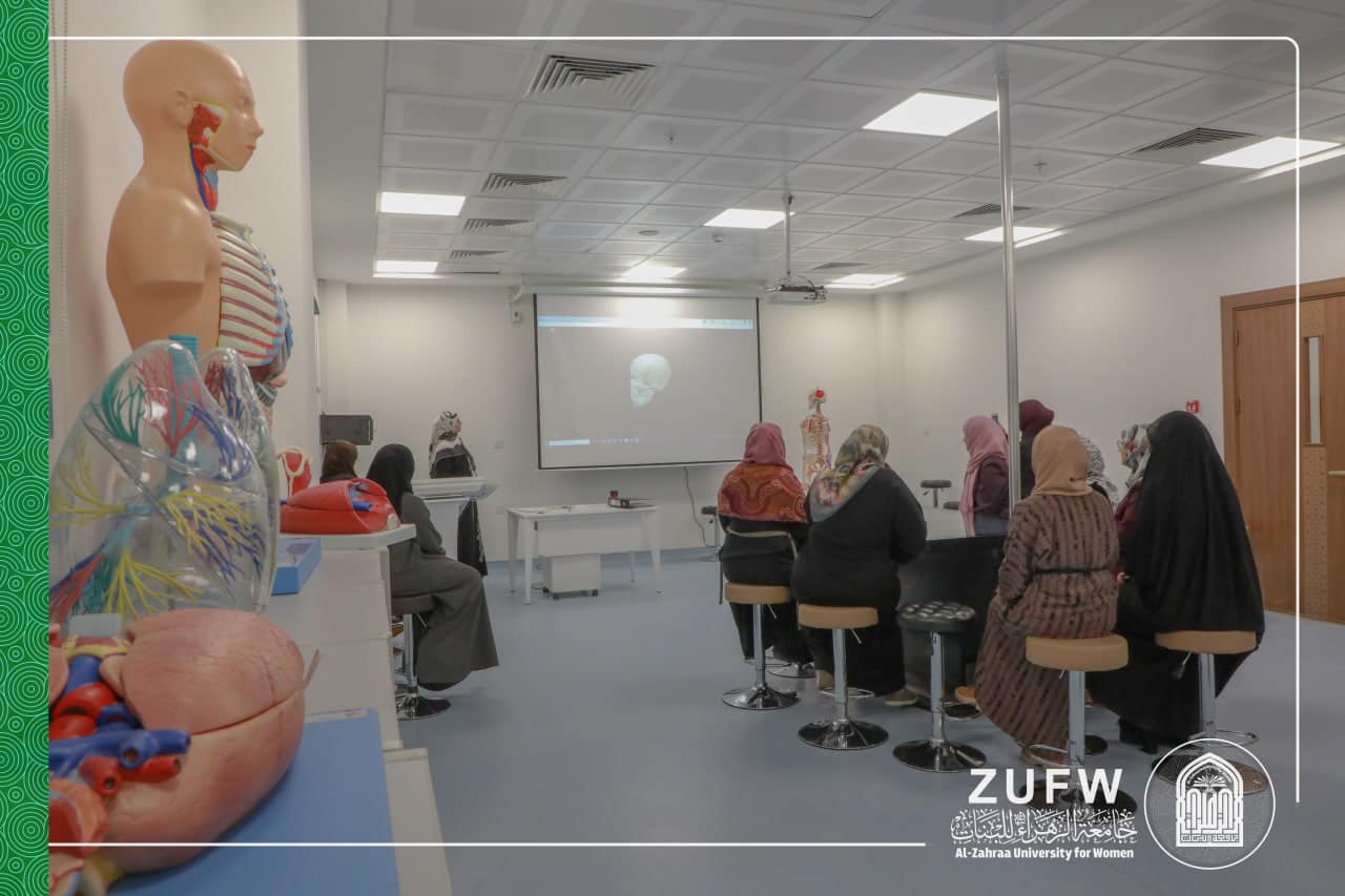 تحت عنوان (كيفية استخدام جهاز التشريح الافتراضي) ،كلية التقنيات الصحية والطبية تقيم ورشةً علميةً.