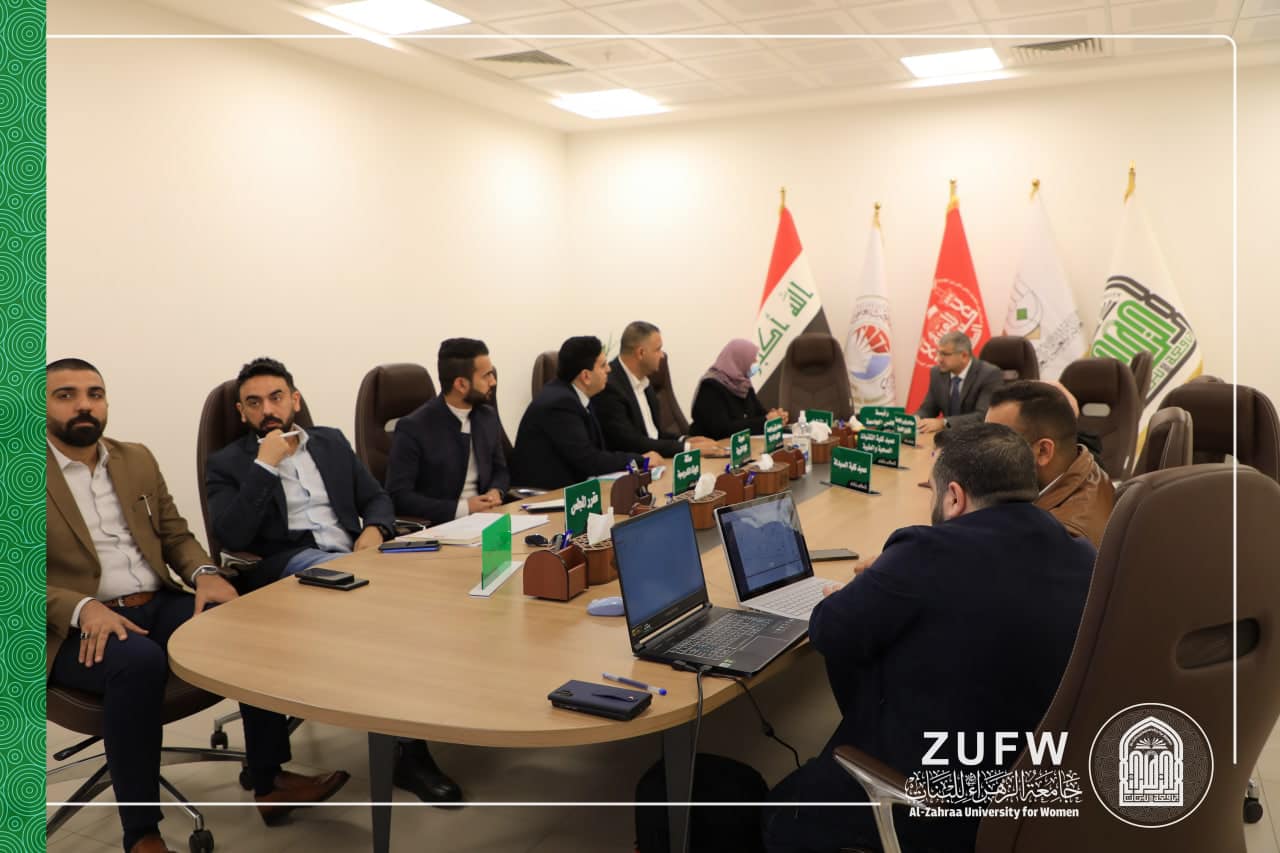 لعرض ومناقشة التصميم والمخططات الخارجية الأولية لبناية كلية الصيدلة في الموقع الجديد، مجلس كلية الصيدلة يعقد اجتماعاً مع مهندسين مكتب إيوان الهندسي.