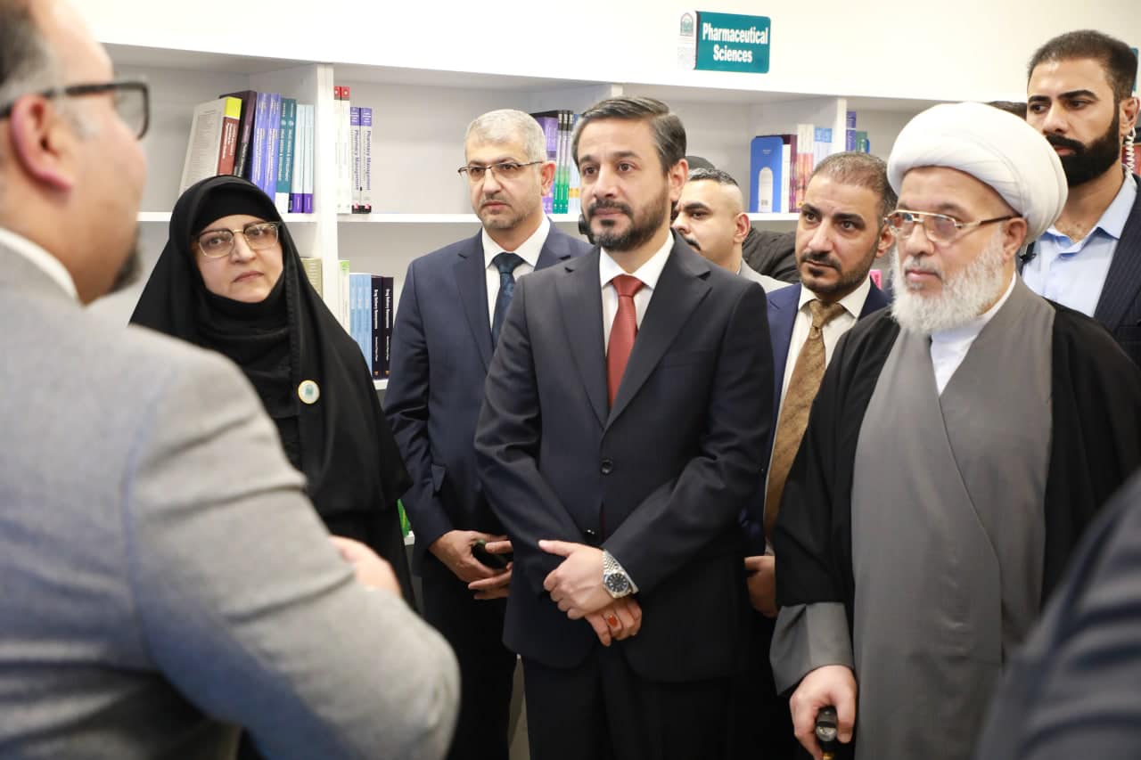 بمناسبة الذكرى السنوية الرابعة لتأسيسها ، وزير التعليم العالي والبحث العلمي يفتتح المشروع القرآني الجامعي وبالتعاون مع العتبة الحسينية المقدسة .