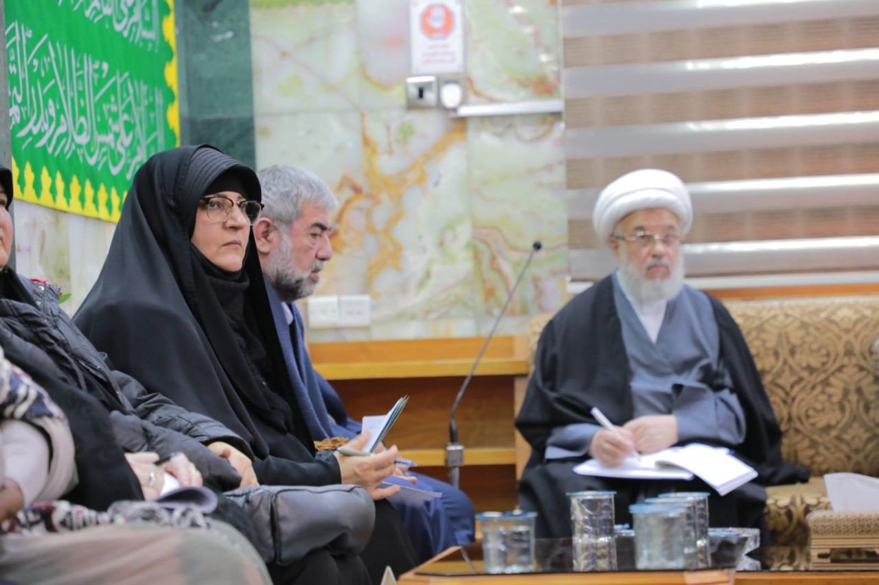 المتولي الشرعي للعتبة الحسينية المقدسة يعقد اجتماعًا مع الوفود الدولية المشاركة بمهرجان كوثر العصمة