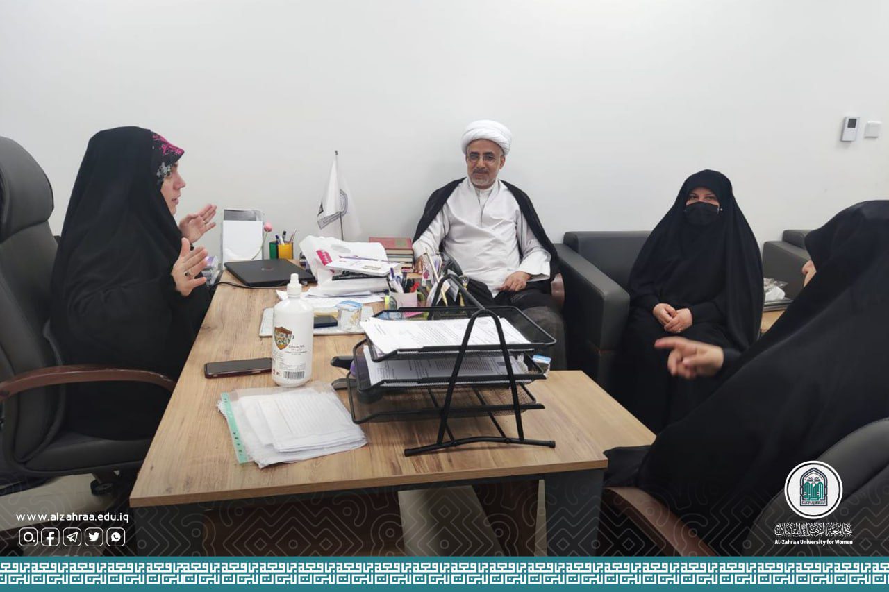 شعبة الإرشاد النفسي والتوجيه التربوي تعقد اجتماعًا مع وفد من مركز البيت السعيد