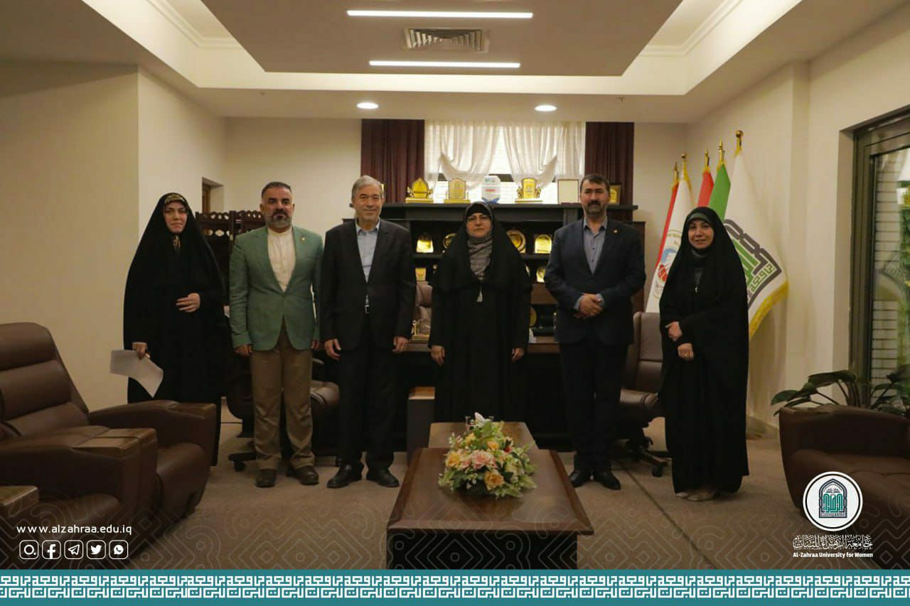 زيارة وفد كربلائي مقر جامعة الزهراء (عليها السلام) للبنات