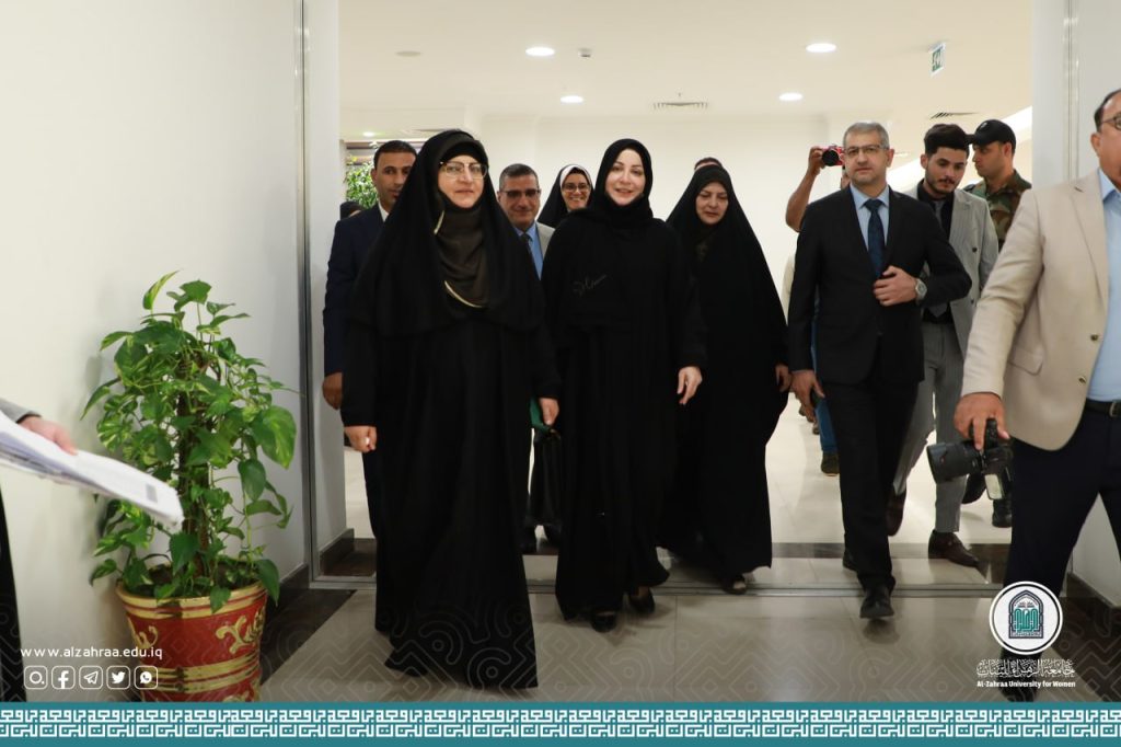 وفد من الإمانة العامة لمجلس الوزراء يزور جامعة الزهراء(عليها السلام) ويطلعُ على التطور العلمي والعمراني فيها