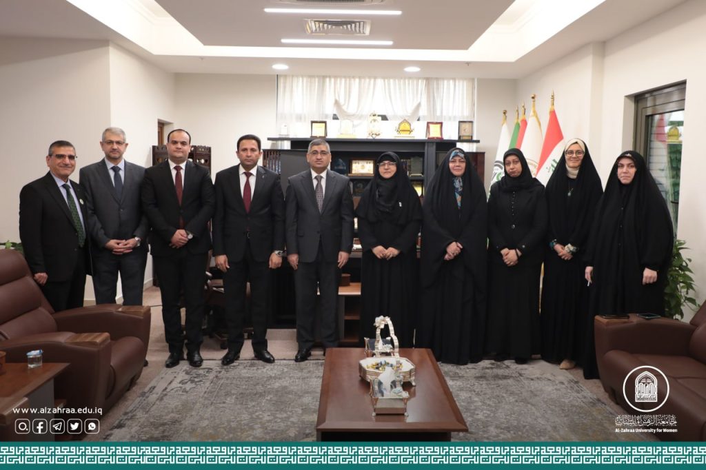 وفد قضائي رفيع المستوى يزور جامعة الزهراء (عليها السلام) ويُشيد بالتطور العلمي والعمراني فيها