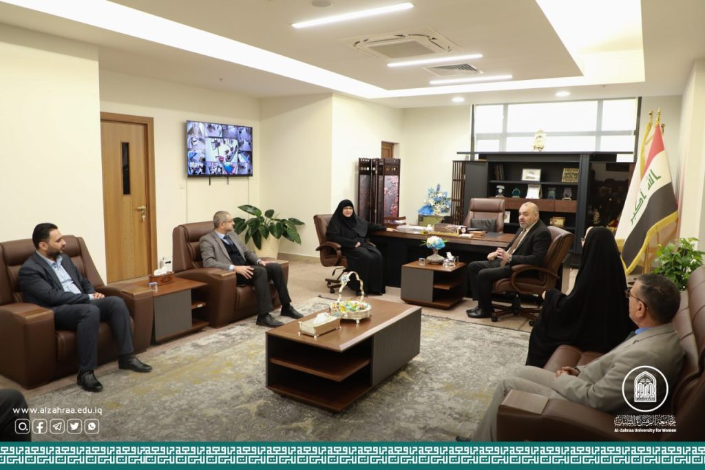 نائب الأمين العام للعتبة الحسينية المقدسة يزور جامعة الزهراء (ع) ويتفقد بيئتها الأكاديمية