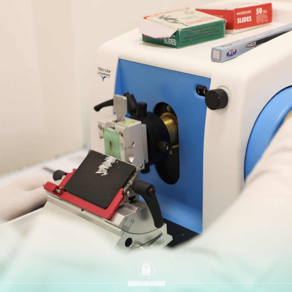 مركز الزهراء(ع) البحثي يعلن عن استعدادة لاجراء التجارب النسيجية بأجهزة متطورة