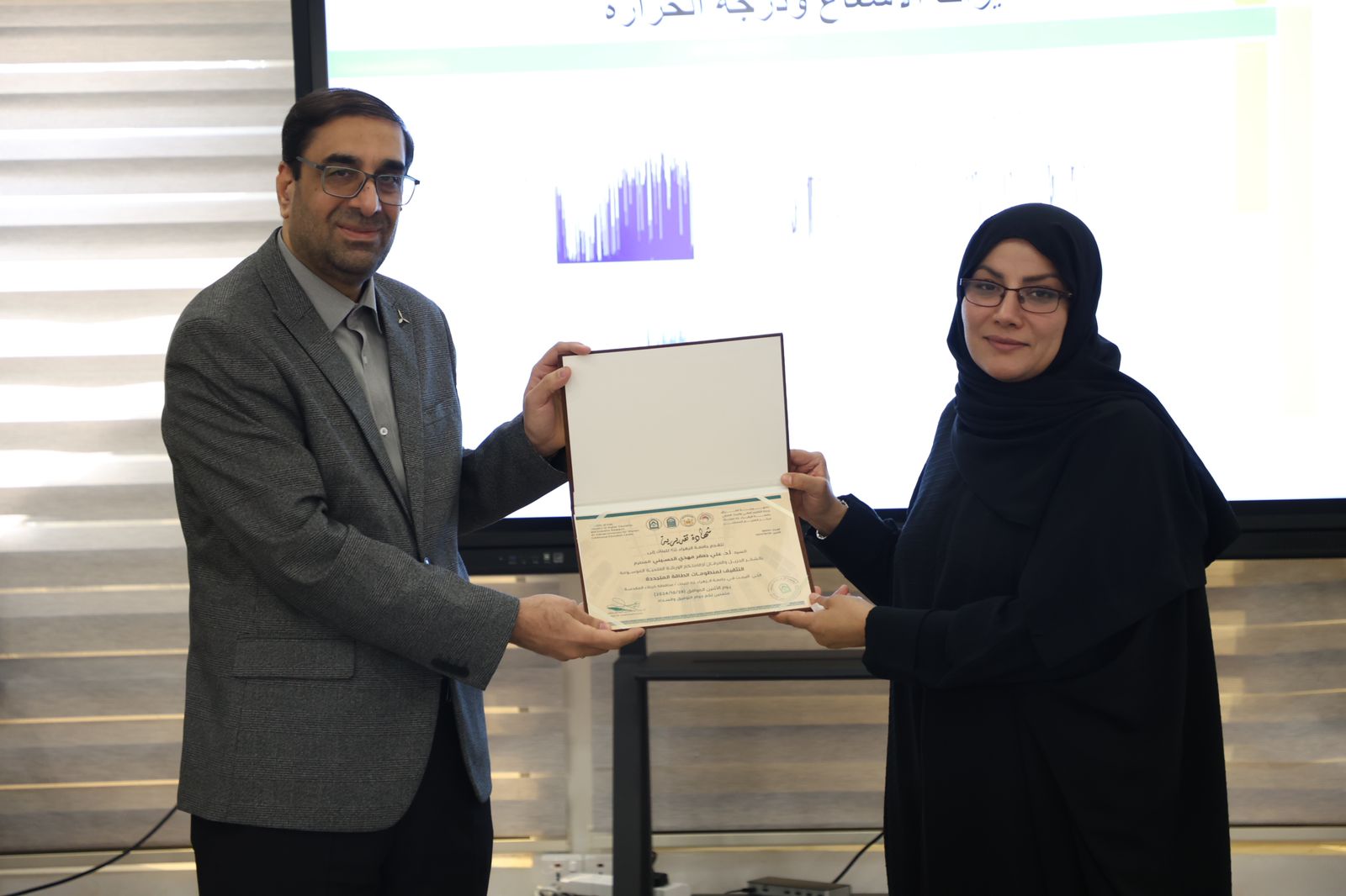 كلية هندسة تكنولوجيا المعلومات تنظم ورشة بعنوان "التثقيف لمنظومات الطاقة المتجددة"