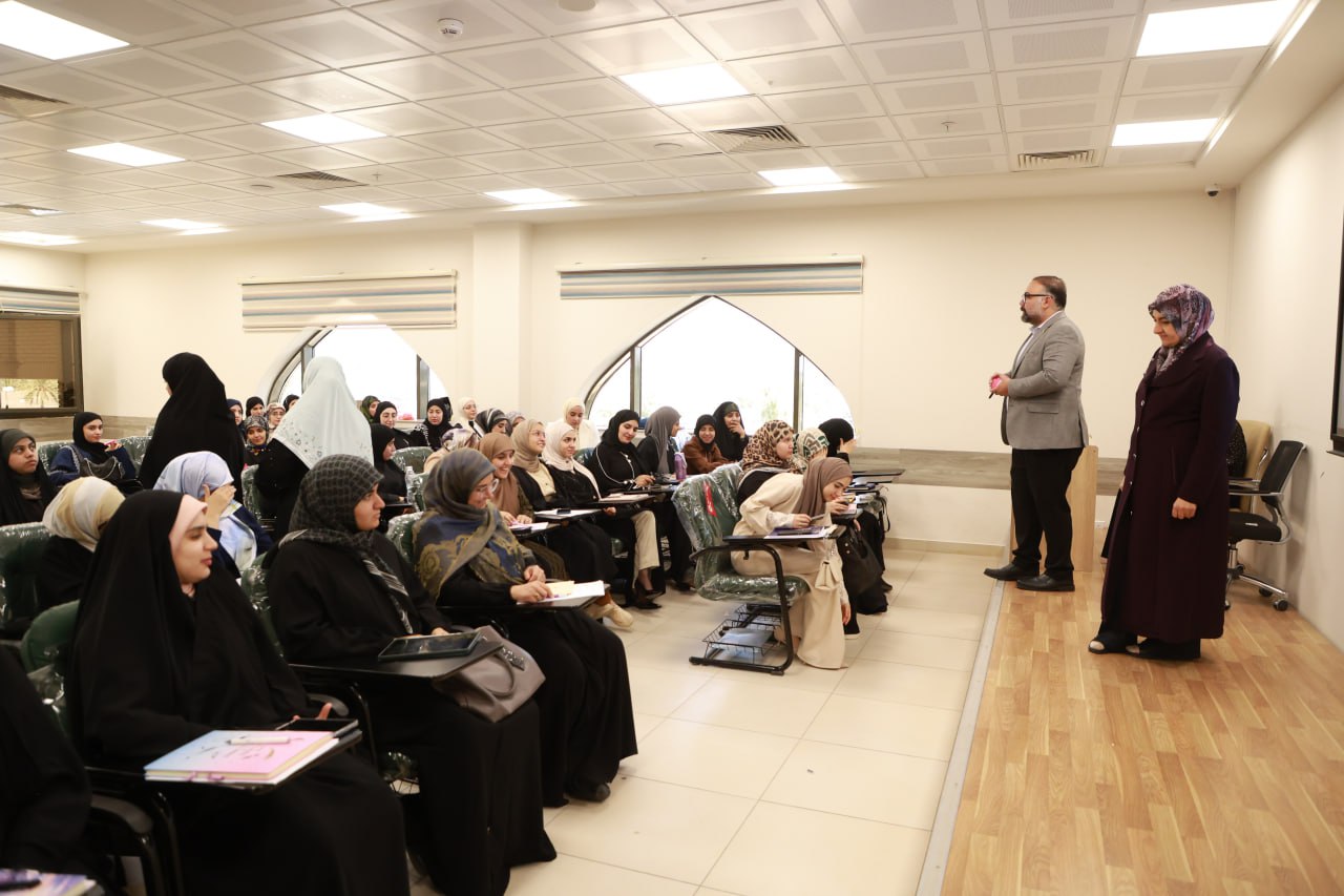 اختيار ممثلتين عن قسمي الذكاء الاصطناعي والأمن السيبراني في كلية هندسة تكنولوجيا المعلومات