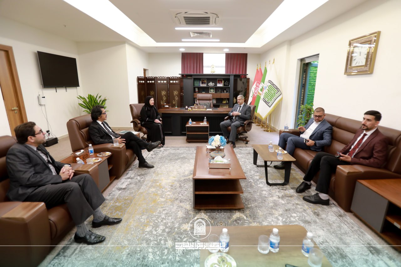 وفد فرنسي يصل الجامعة ويؤكد حداثة تصاميمها وتميز البيئة التعليمية