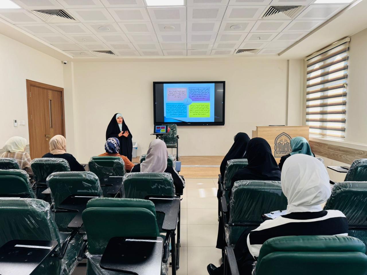 كلية الصيدلة تنظم ورشة تدريبية حول مهام ودور المرشد التربوي في المؤسسات التعليمية